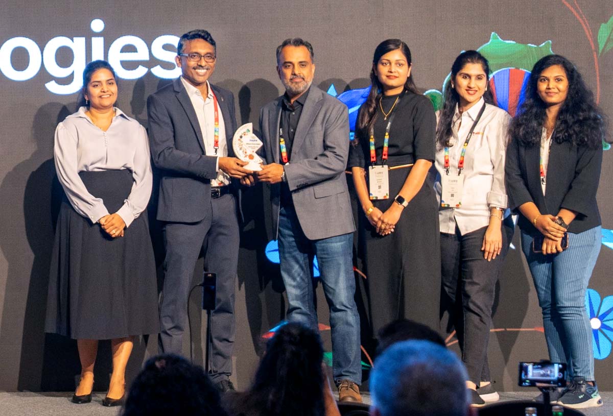 Zoho partner group photo