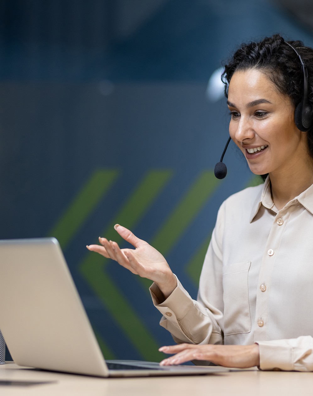 Customer following the Quick Support steps on a laptop