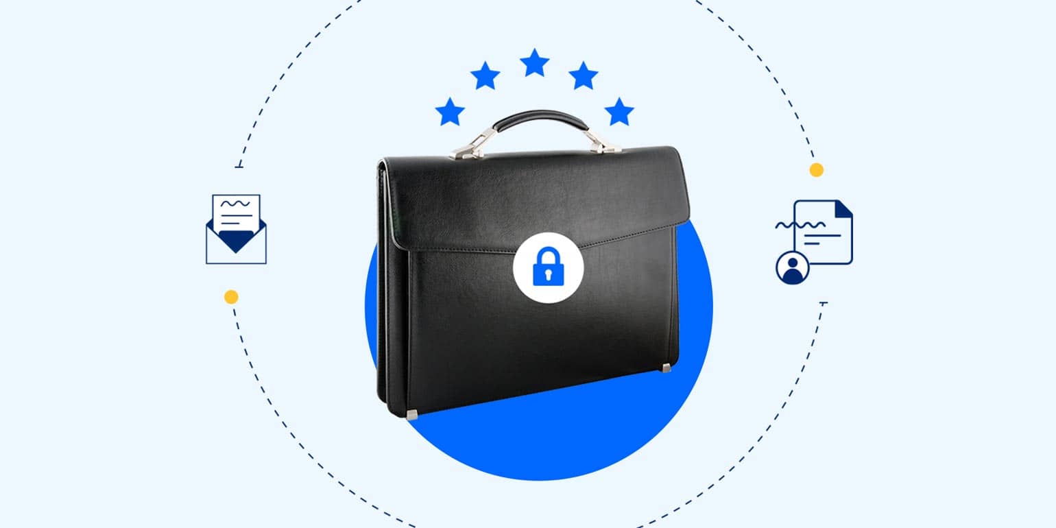 Image of a person's hand forming the shape of a lightbulb