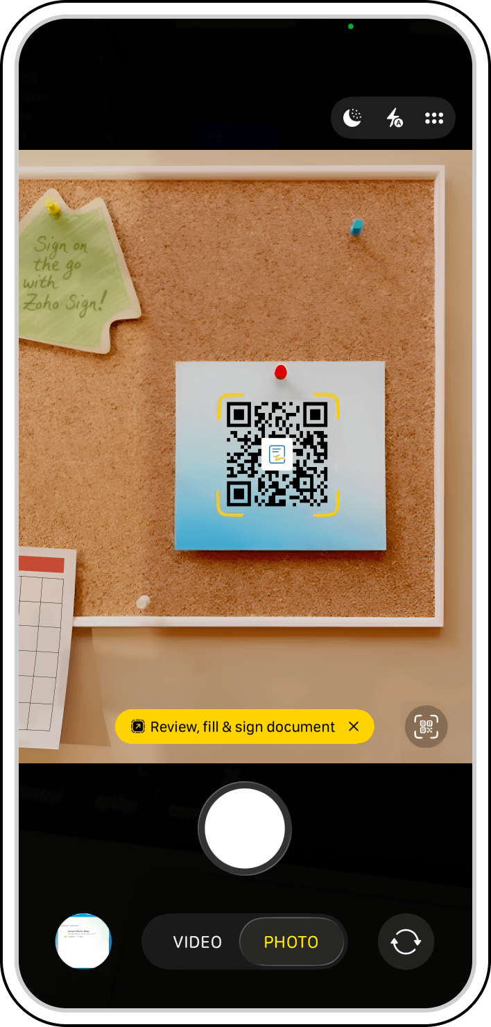 Apple Sign Easy E-sign in iOS | iPhone e-sign app with AI | Zoho Sign